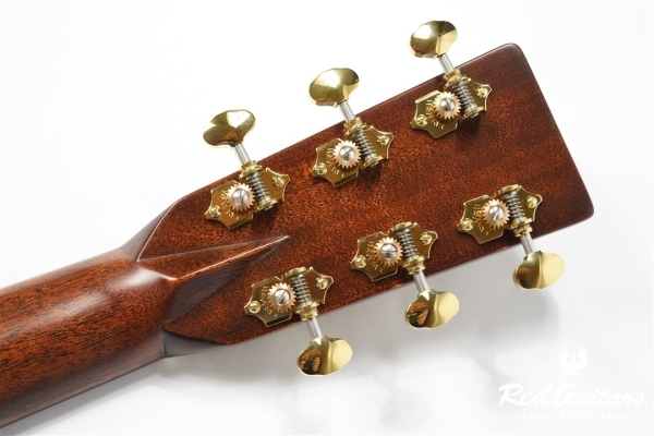 OM-28E Modern Deluxe